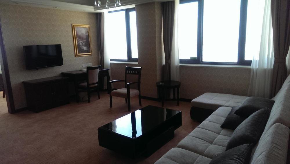 Vienna Hotel Sh Fengxian Nanqiao Jinhai Road Shanghaj Zewnętrze zdjęcie
