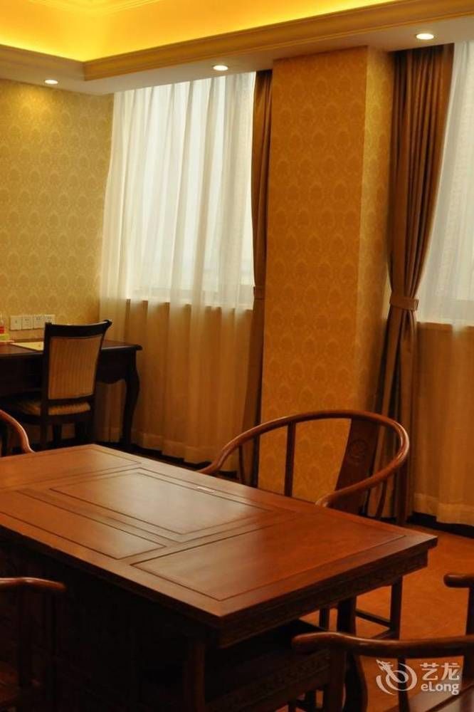 Vienna Hotel Sh Fengxian Nanqiao Jinhai Road Shanghaj Zewnętrze zdjęcie