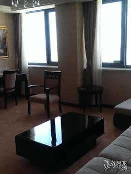 Vienna Hotel Sh Fengxian Nanqiao Jinhai Road Shanghaj Zewnętrze zdjęcie